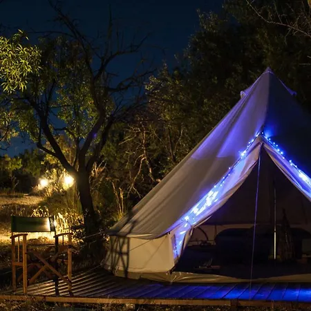 Shauri Glamping אוהל מפואר